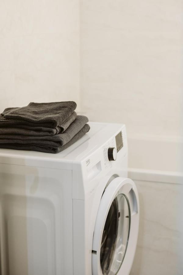 Pure Apartment Bucharest Luaran gambar